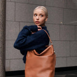 GINNI BUCKET BAG - BUTTERSCOTCH